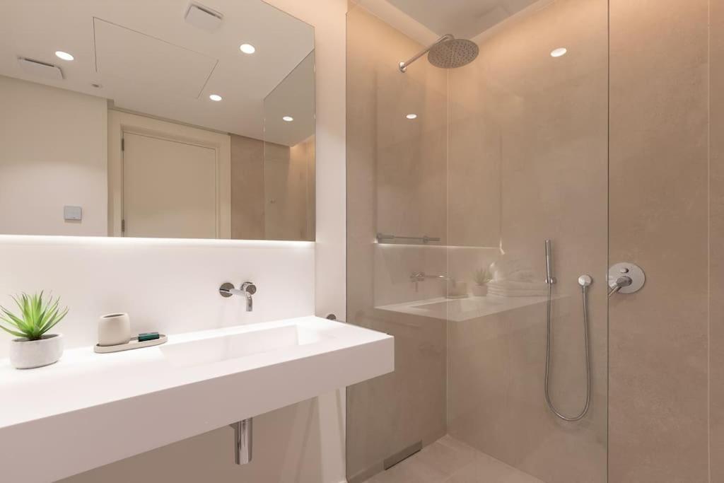 Beautiful Apartment In Palo Alto โอเฮน ภายนอก รูปภาพ